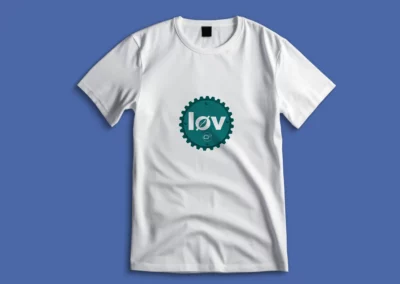 Tee-shirt Løv – Logo